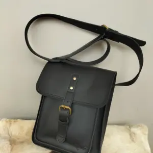 Leather sling bag