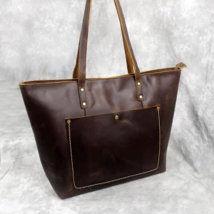 Stylish leather tote bag
