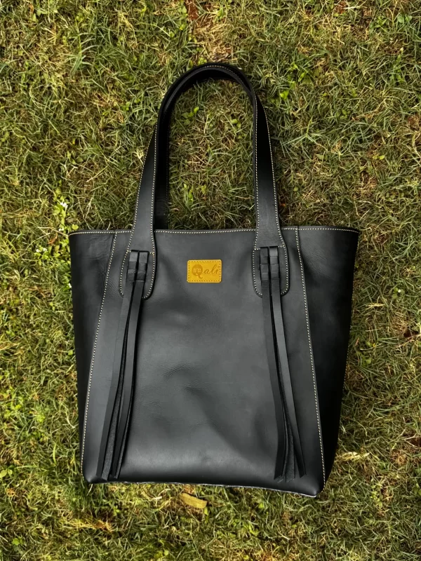 Leather tote
