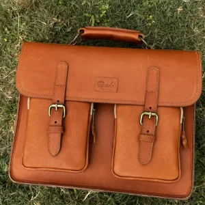 14" Oak briefcase with padded compartment