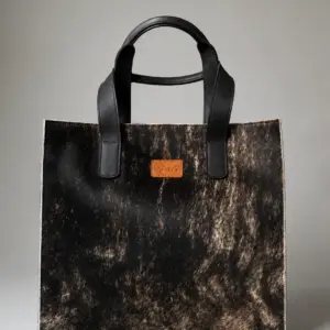 Black and white hair on tote